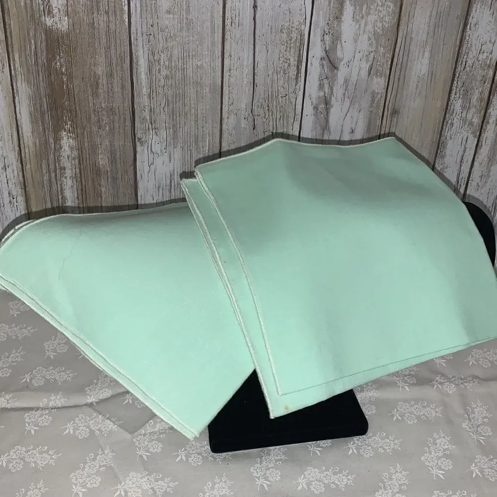 Vintage table‎ linens placemats and napkins Set of Four